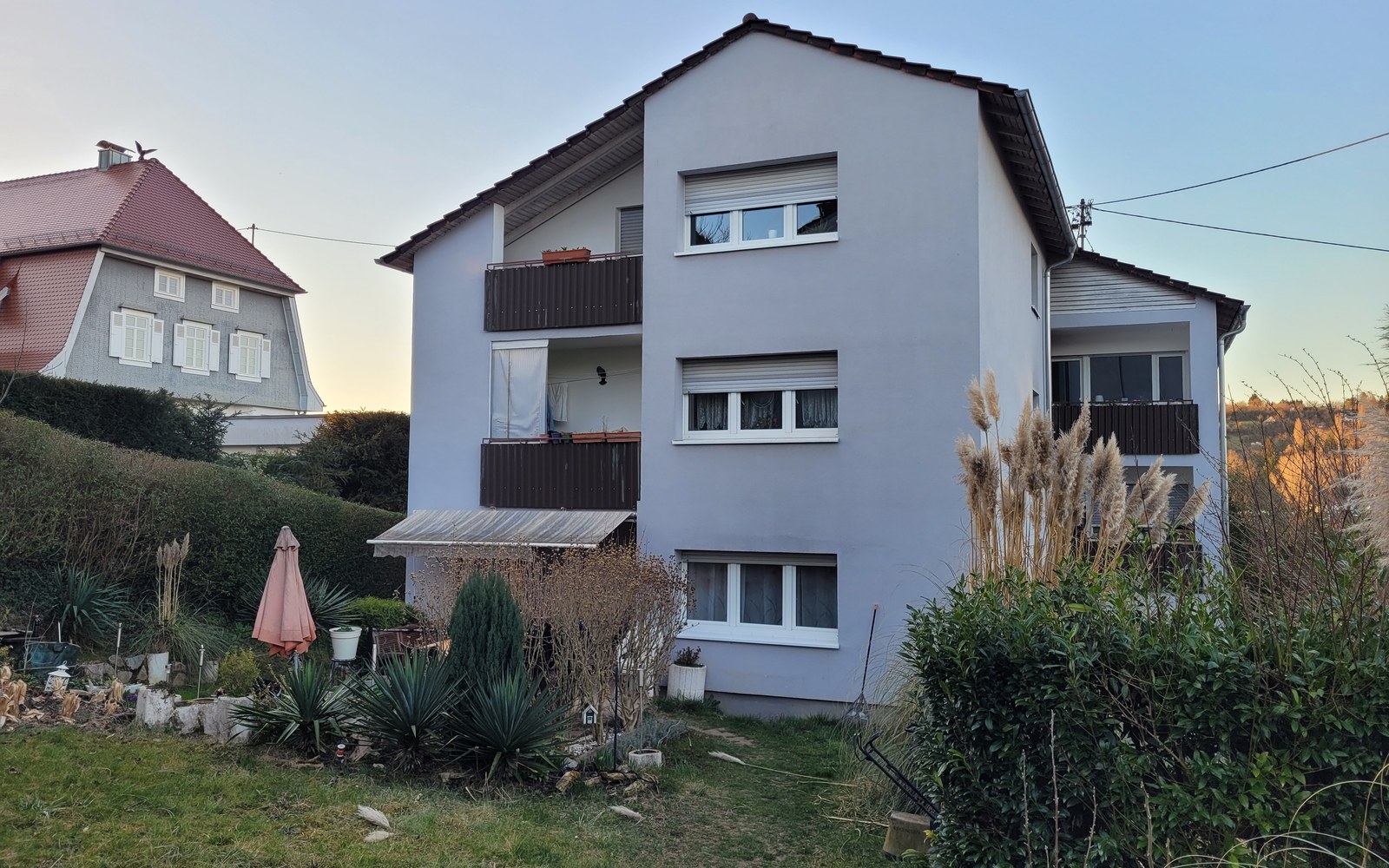 Renoviertes Mehrfamilienhaus — Beispielobjekt der Kategorie Renovierter Bestand